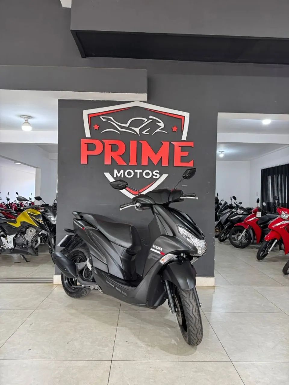 YAMAHA Fluo 125  - Foto 2