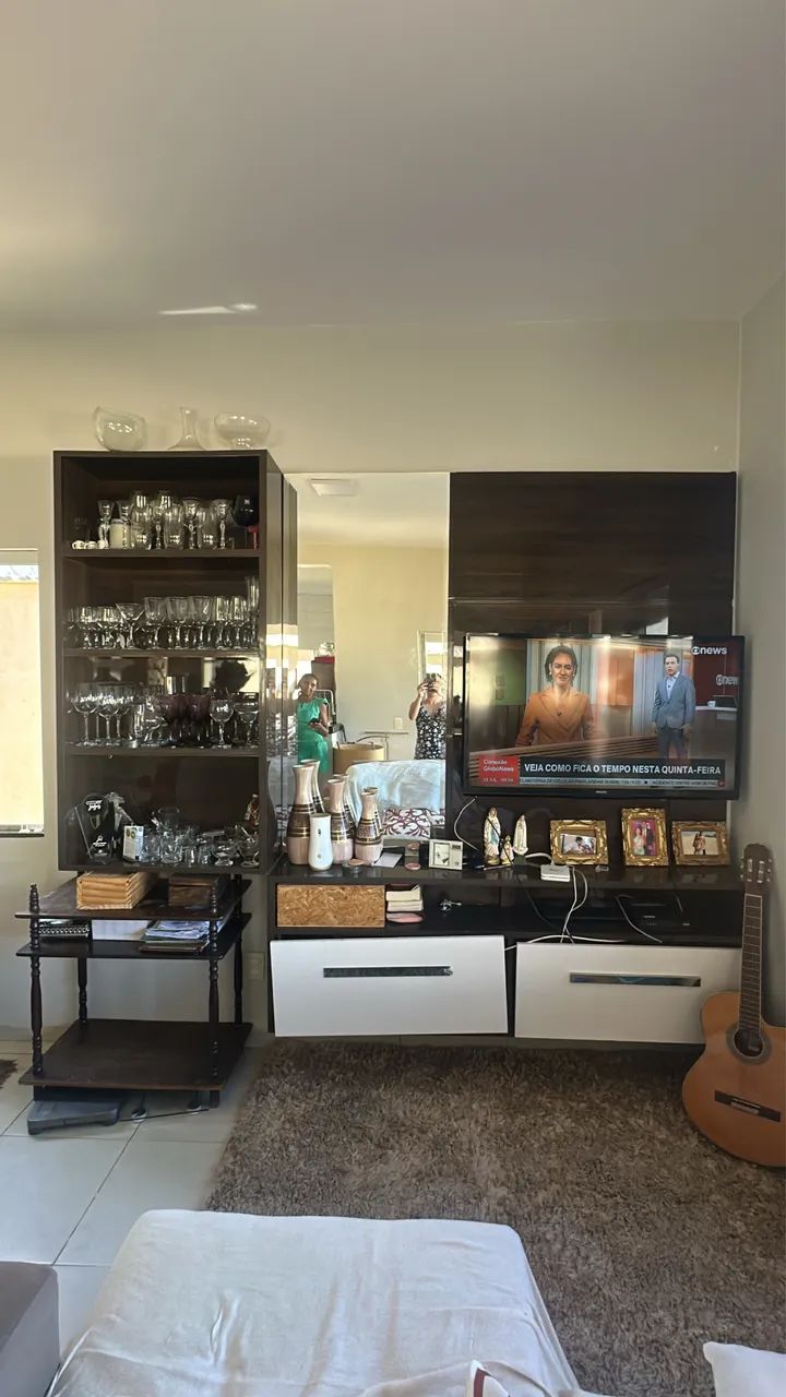 Painel sala mdf com cristaleira usado 