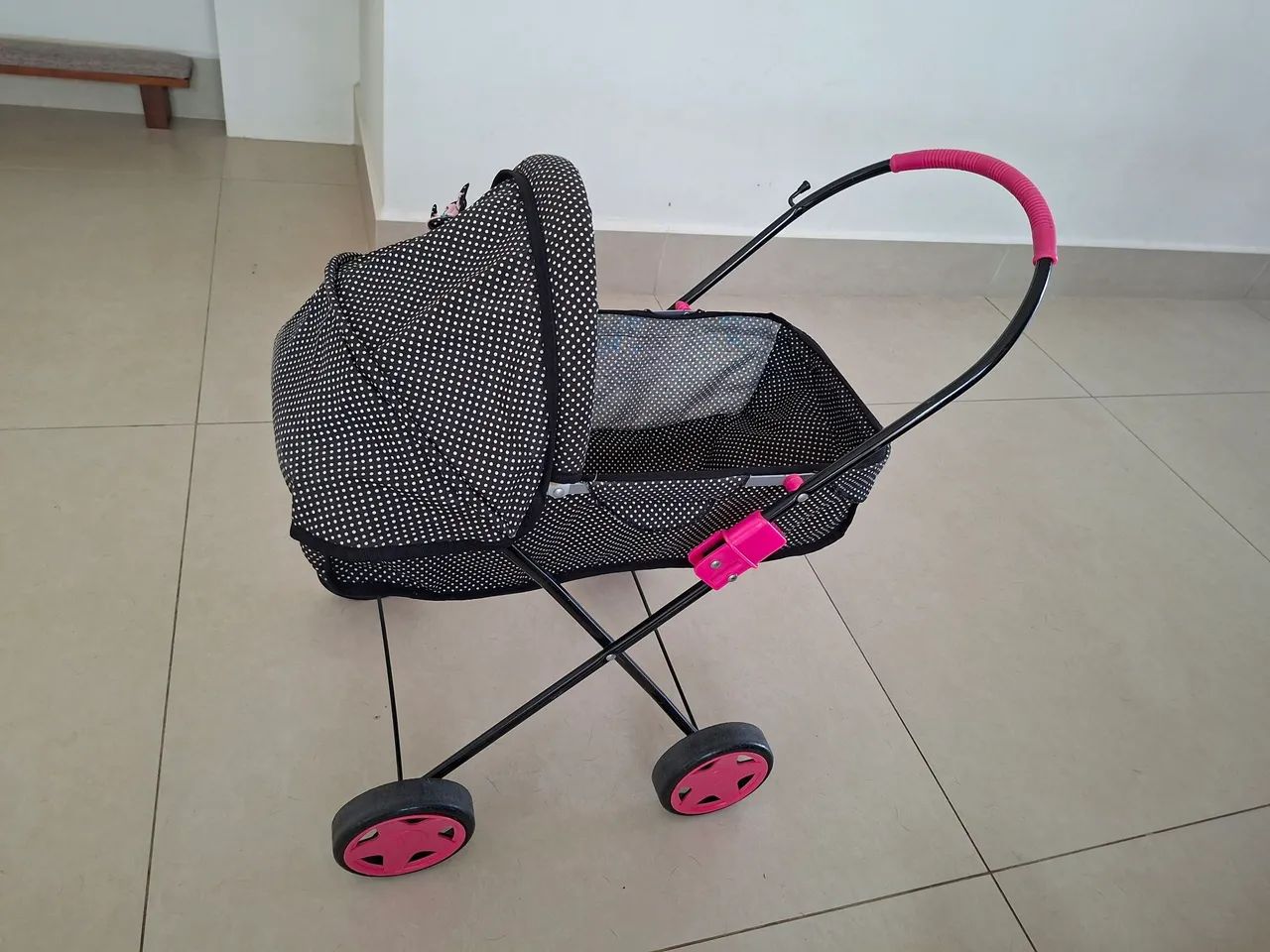 Carrinho de boneca infantil