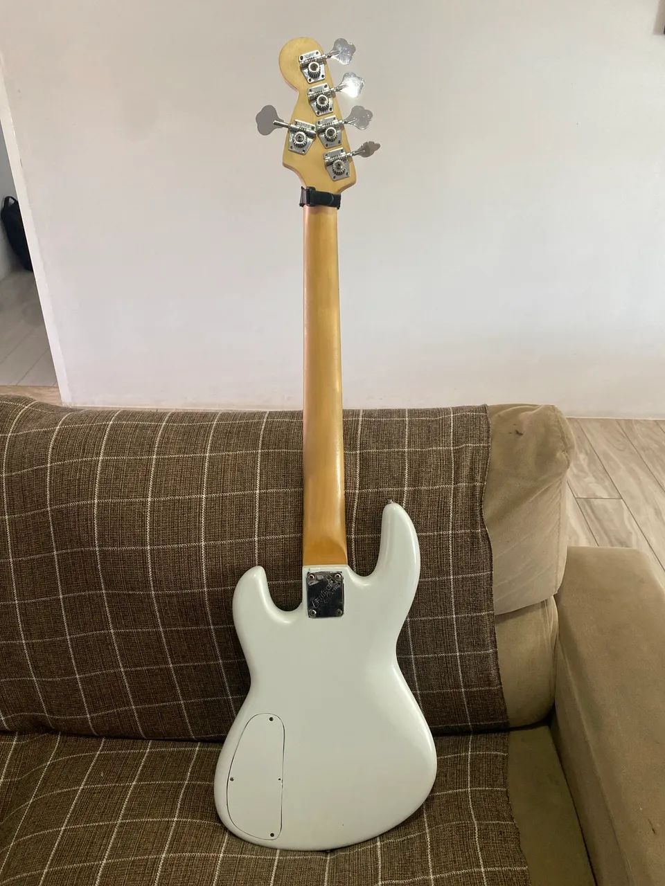 Baixo Luthier 5 cordas  - Foto 4