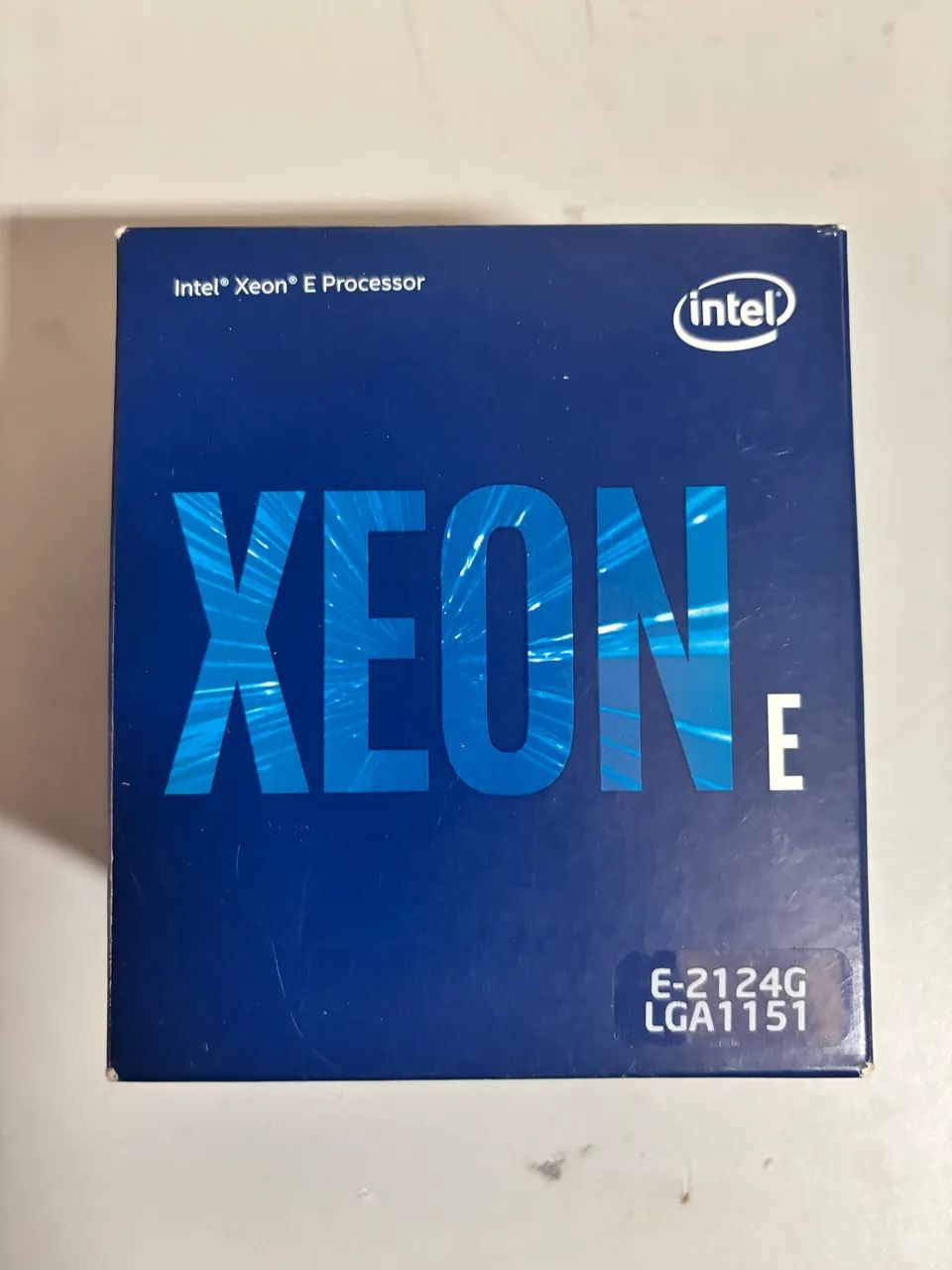 Processador Intel Xeon E-2124G 3.4GHz 8Mb Cachê LGA1151 Servidor (NOVO)