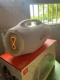 JBL Boombox 4 Branca Nova 