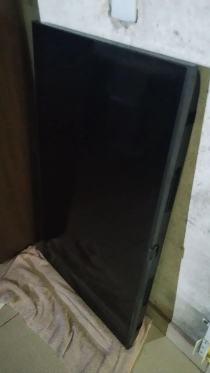 Tv para retirar peças 