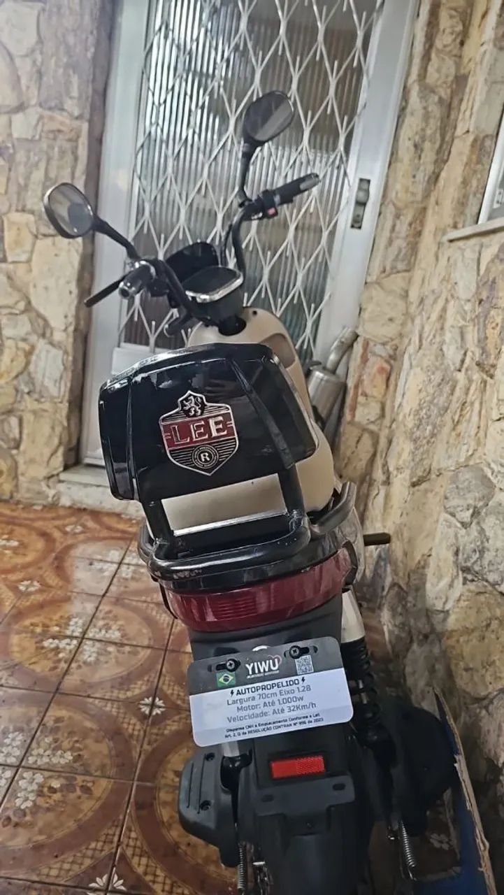 Scooter elétrica 
