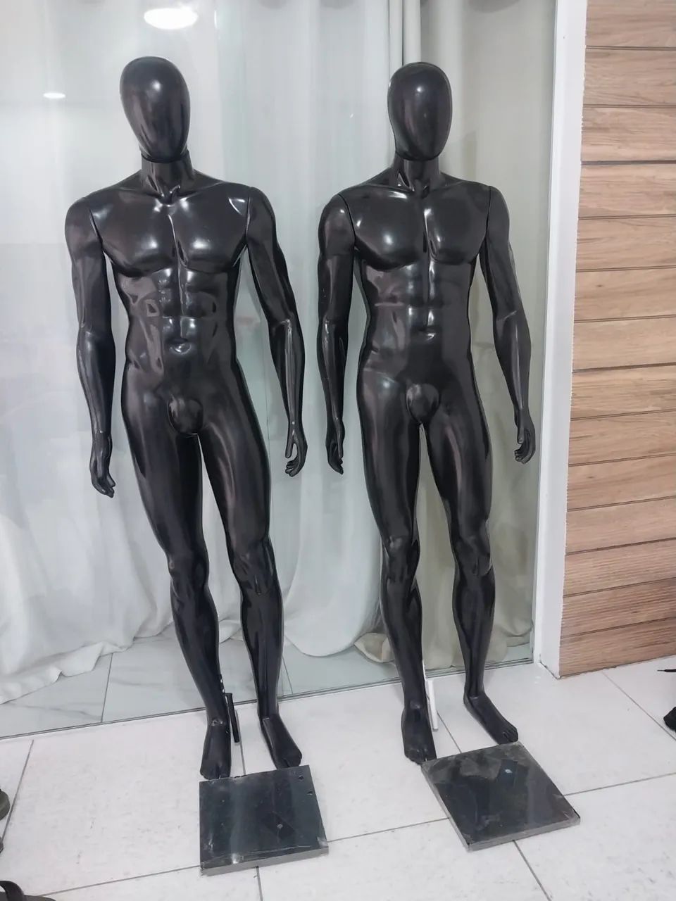 manequins masculinos - Foto 2