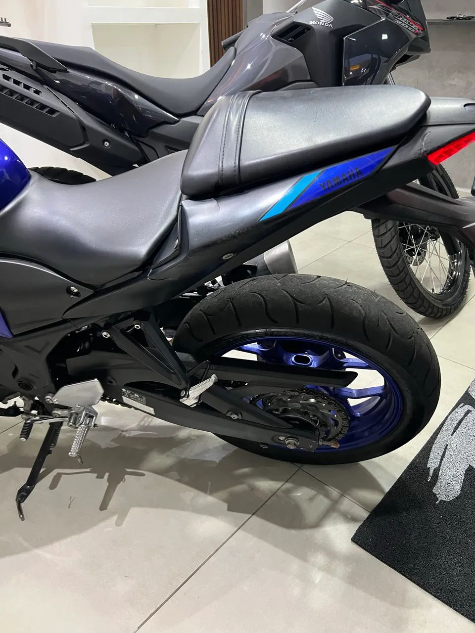 Yamaha MT03   - Foto 4