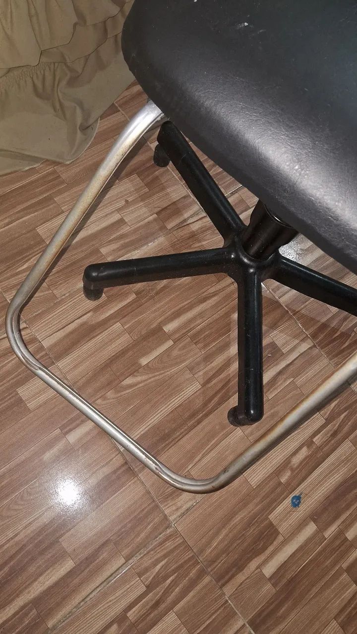Cadeira Para Salão/Barbearia  - Foto 5