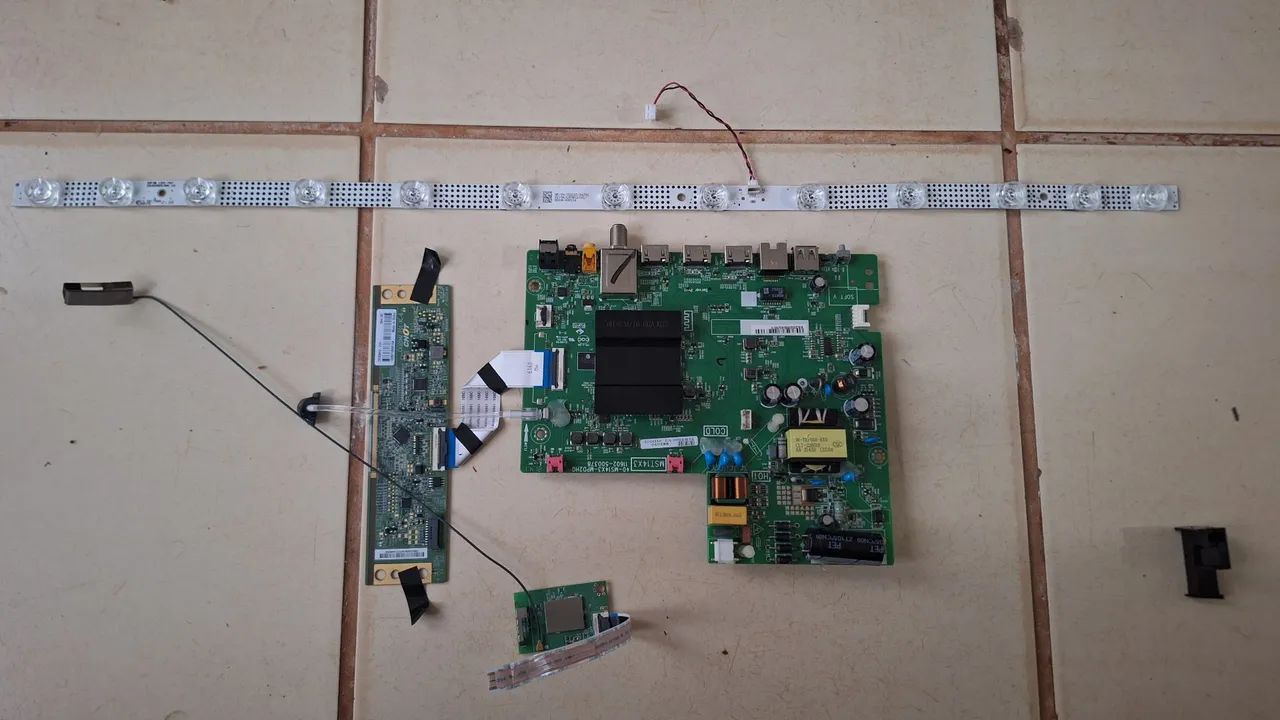 Placa Tv TCL Semp Modelo 32R5500 - Foto 3