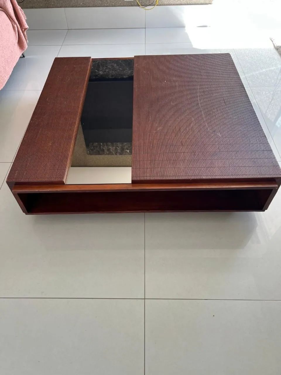 Mesa de centro - Ripada e com Espelho