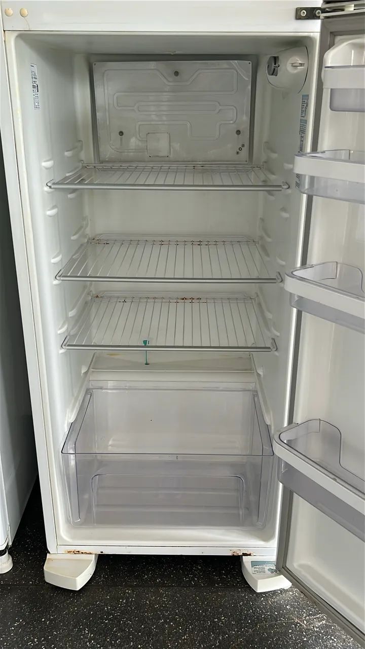 Geladeira Electrolux duplex 365 litros - Foto 4