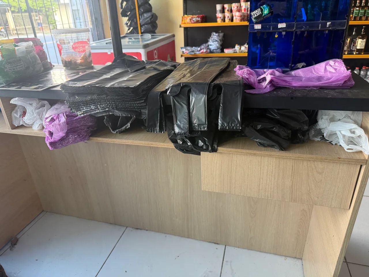 checkout caixa de supermercado passador de compras - Foto 4