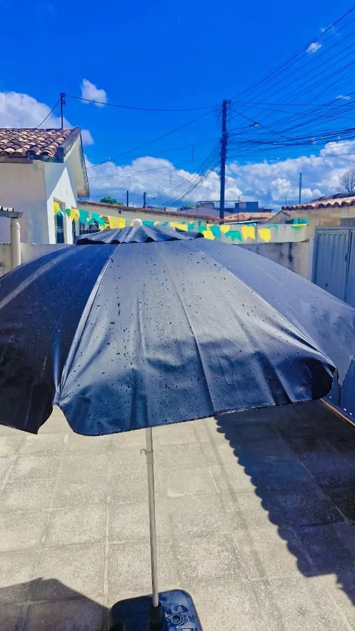 Guarda-Sol 2 Metros com Base/Suporte - Ótimo Estado - Foto 2