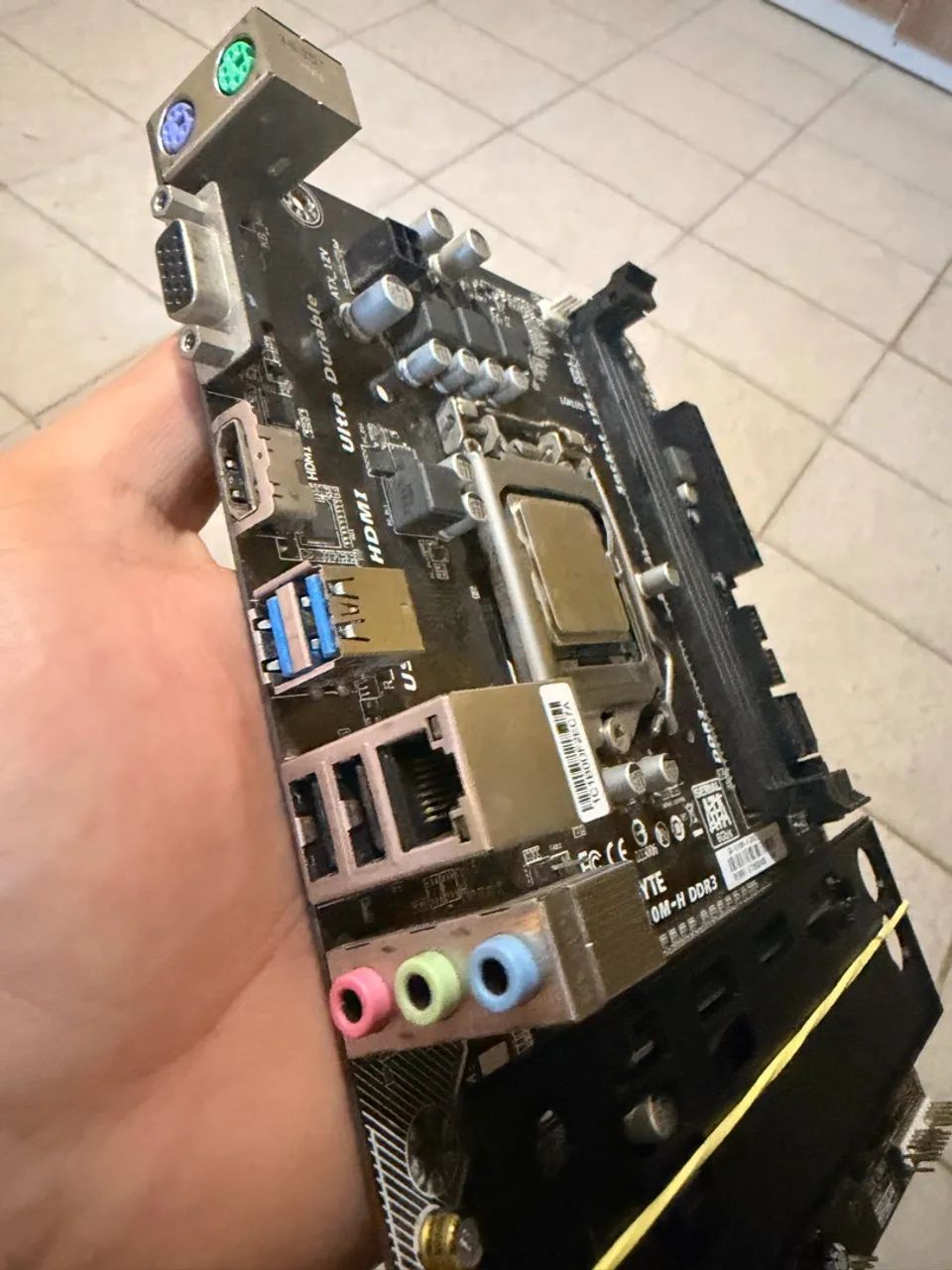 H110M DDR3+ I3 6100 FUNCIONANDO SINGLE - Foto 3