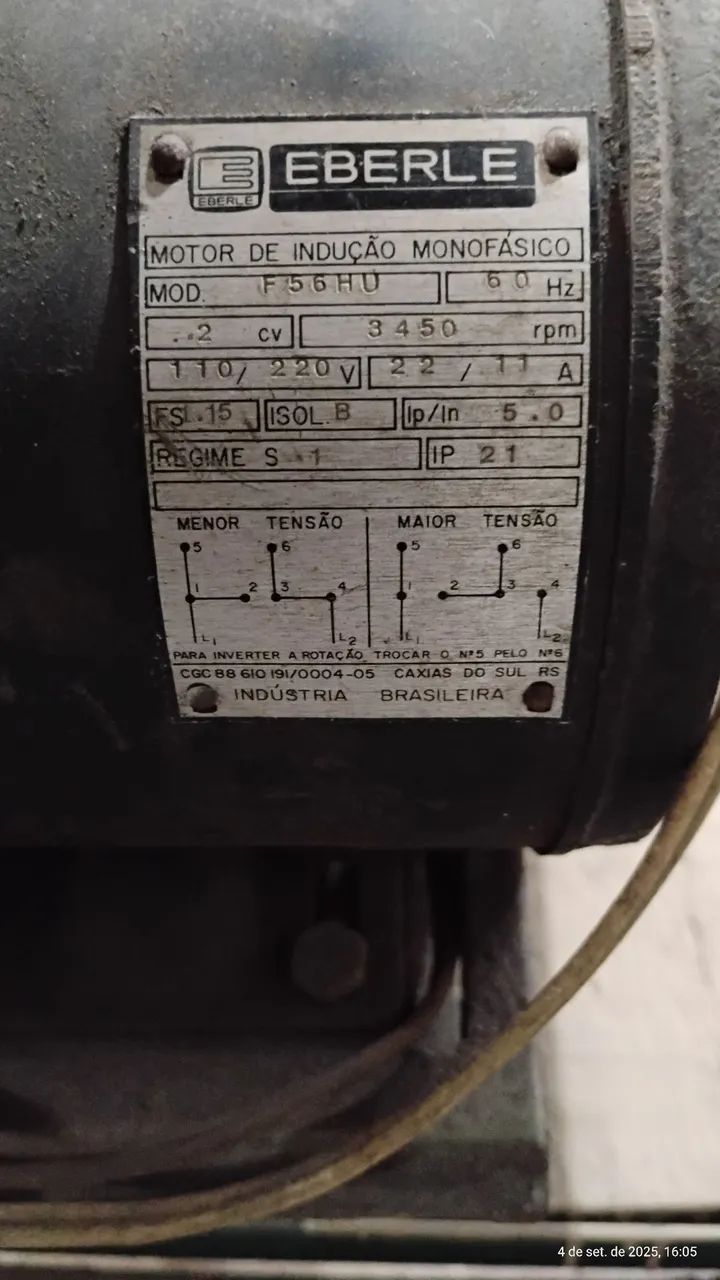 Vendo maquima Policorte equipada com um motor marca Eberte , 2 CV , 3450;RPM - Foto 2
