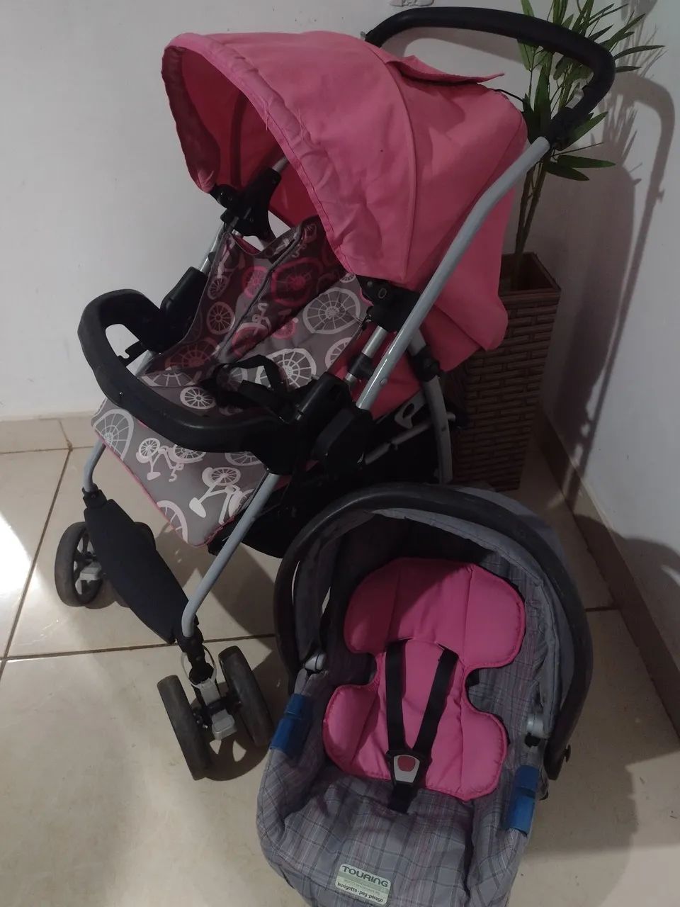 Carrinho com bebê conforto  - Foto 4