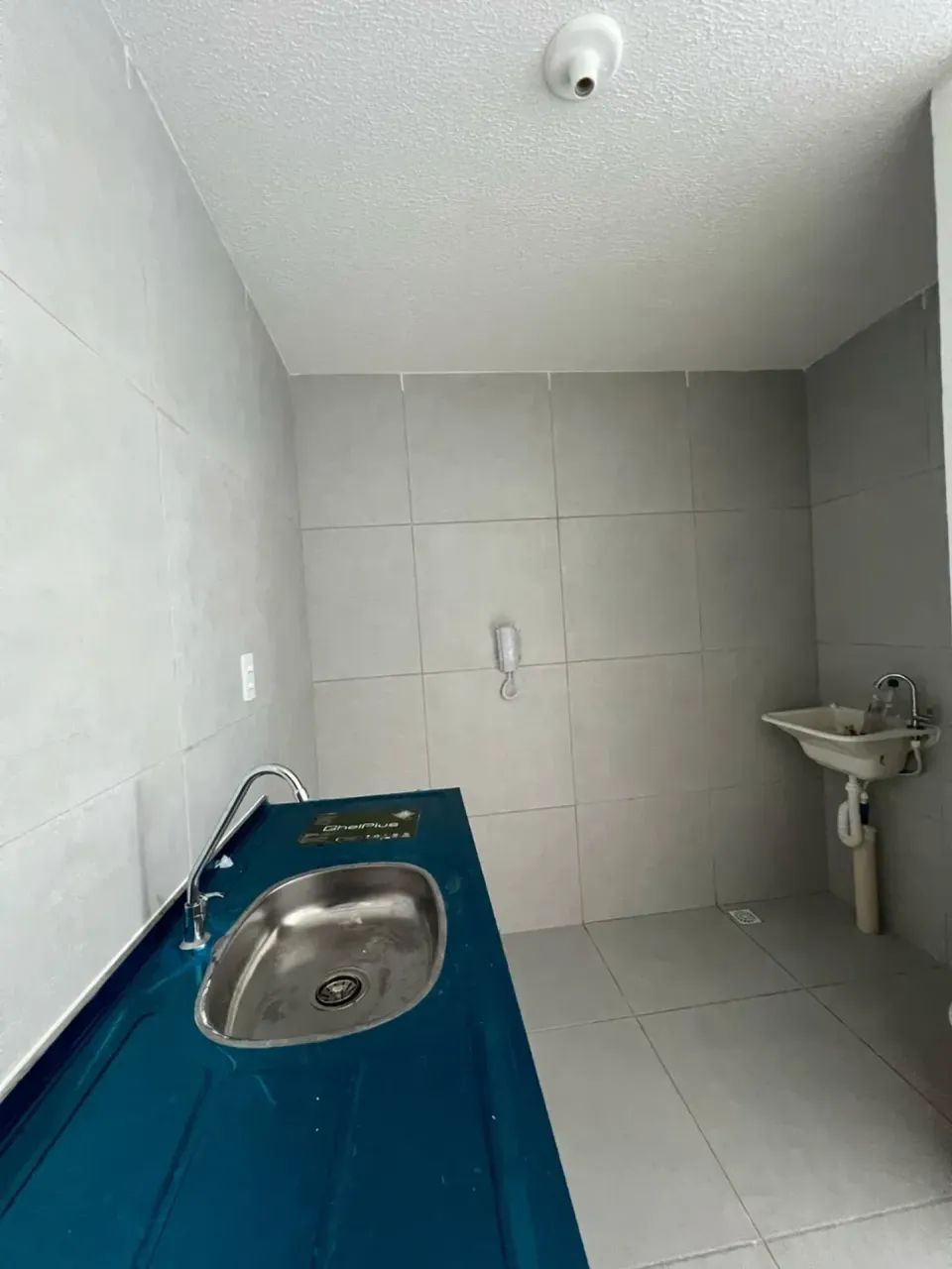 ALUGA-SE APARTAMENTO PROXIMO A FACENE MOBILIADO - Foto 2