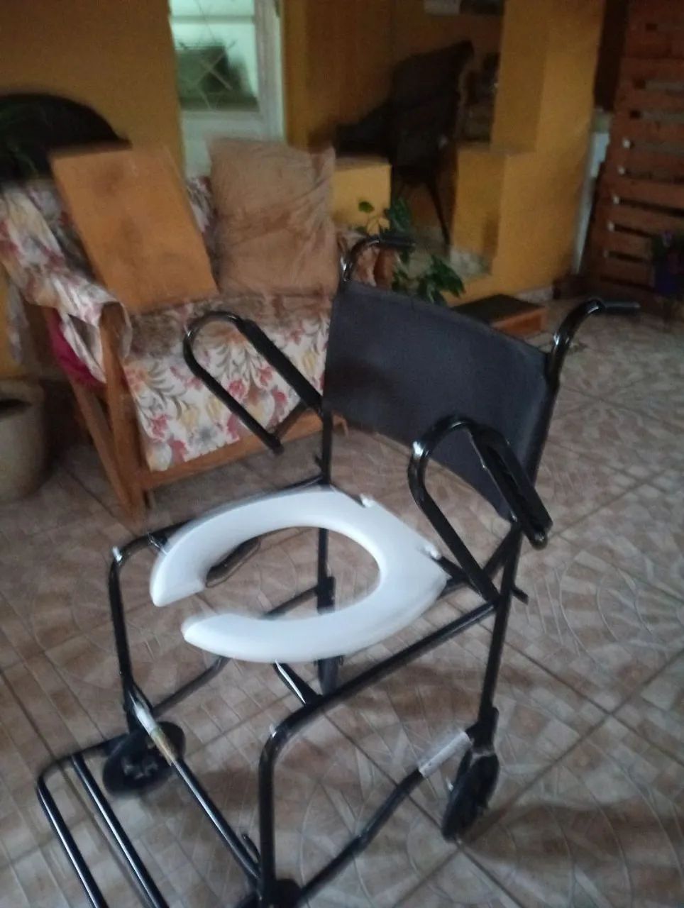 Cadeira de banho  - Foto 2