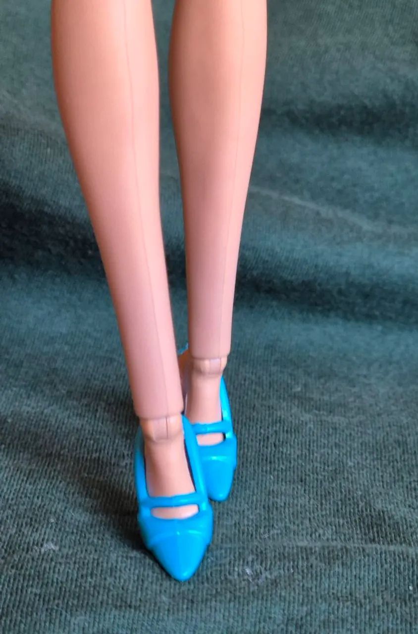 Sapatinho azul para barbie - Foto 2