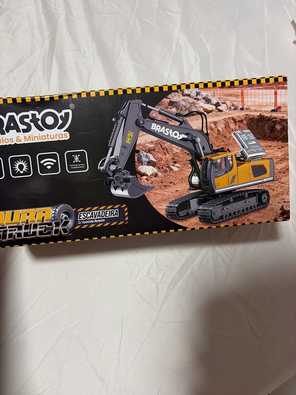 Escavadeira controle remoto 