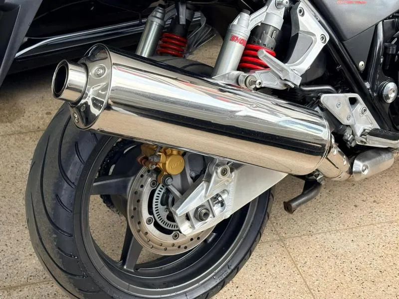 HONDA CB1300F 2008 - Foto 4