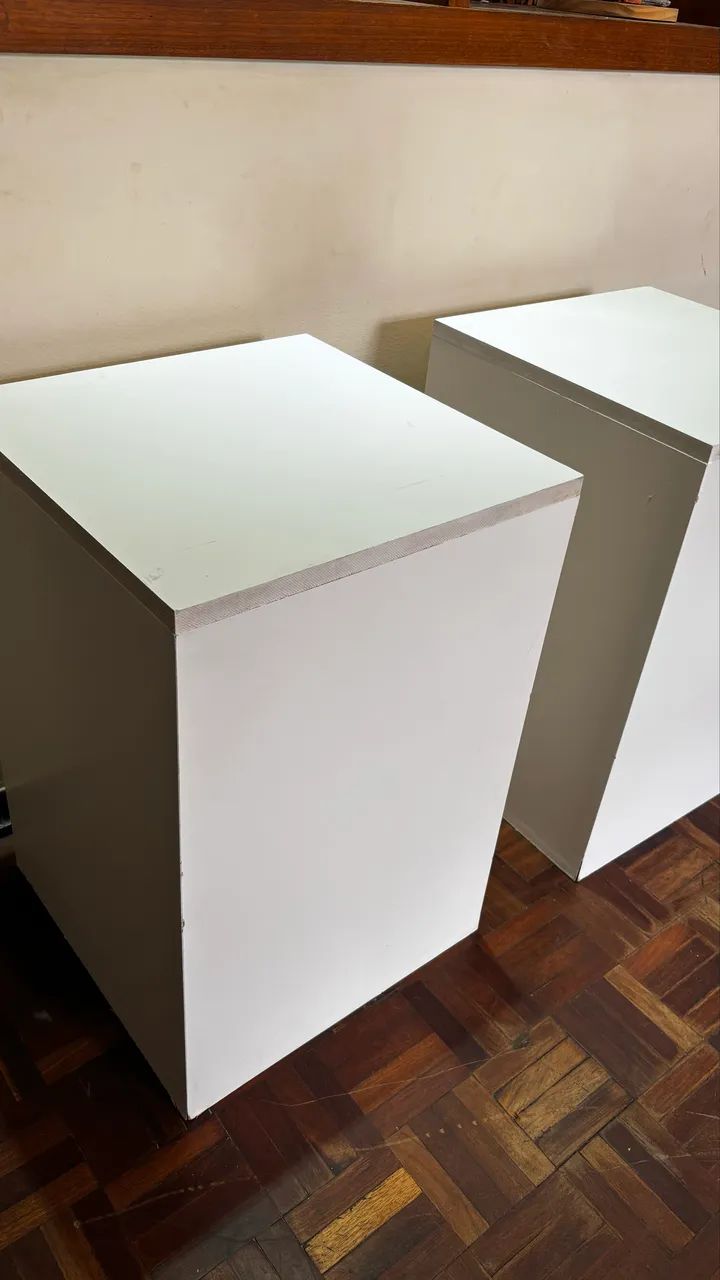 Painel Canaletado com espelho e Led ganchos e cubo expositor  - Foto 3