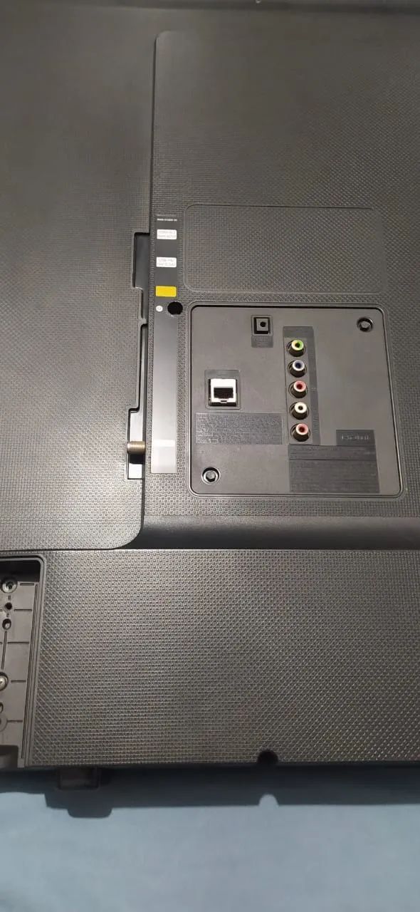 Tv Samsung Smart  48Polegadas, Aproveitar Peças! Tela Não esta  Quebrada!? - Foto 2