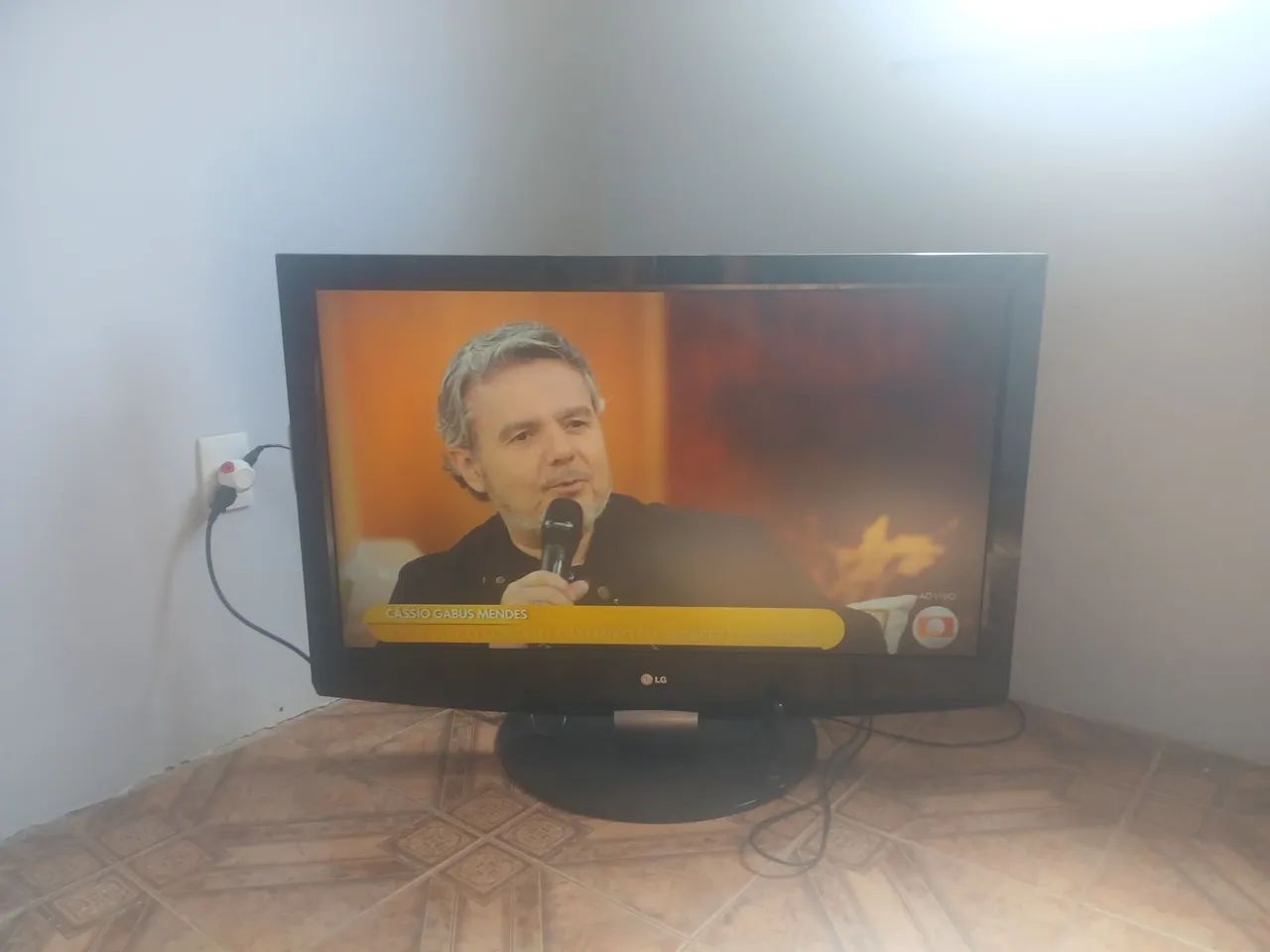 TV LG 42 polegadas não é smart tv