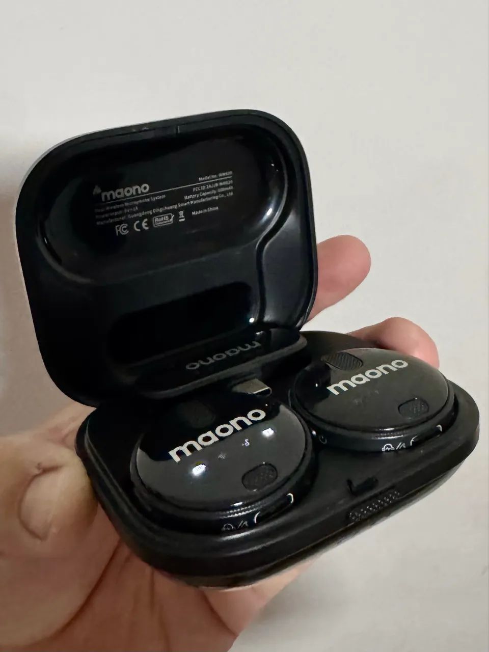 Microfone de Lapela Maono WM620 USB Tipo C - Sem fio com cancelamento de ruídos