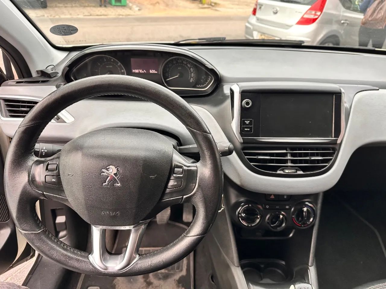 Peugeot 208 Active 1.2 Flex 12V 5P Mec. 2014 - Foto 4