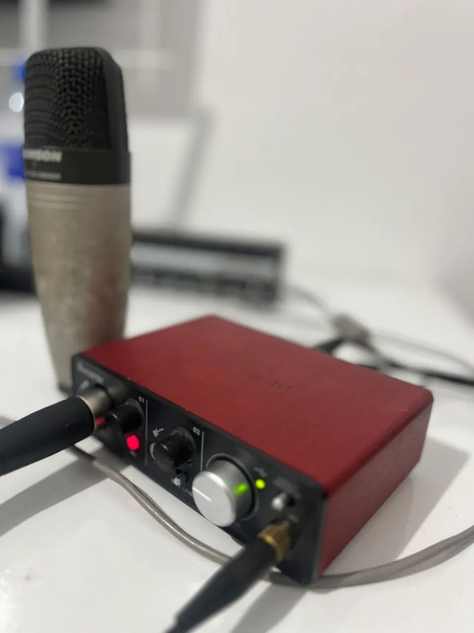 Audio Interface + Condenser Microphone428513144750755843