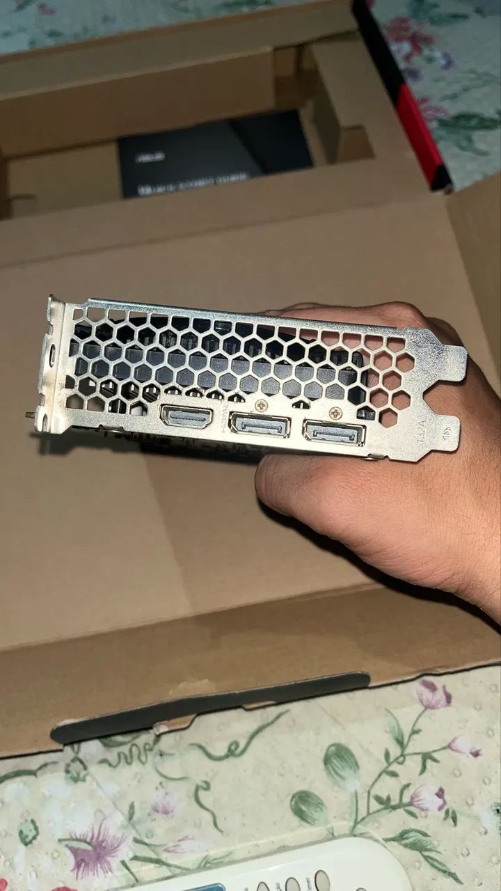     NVIDIA GeForce GTX 1650 - Foto 4