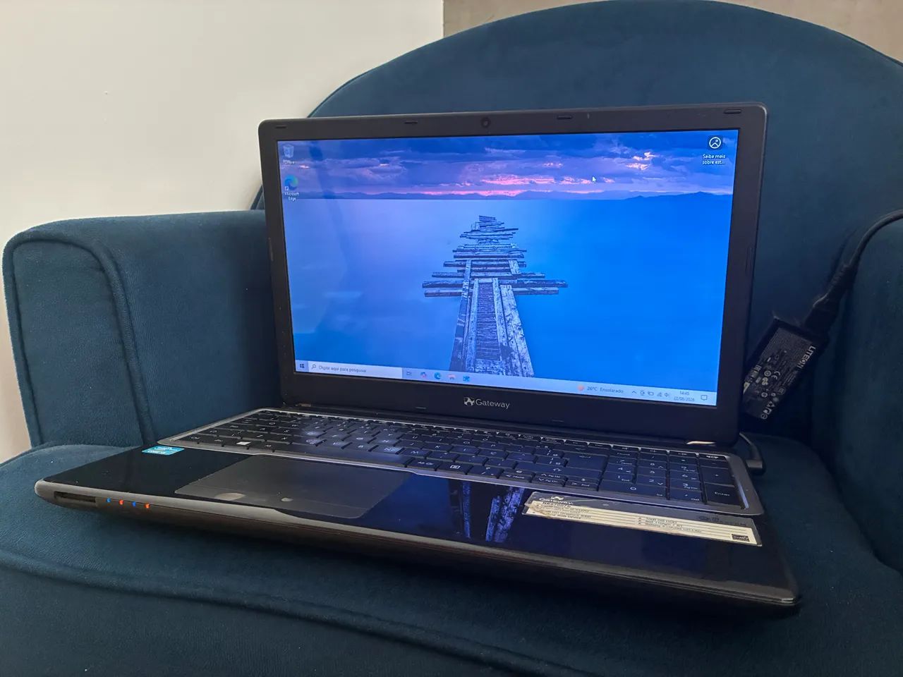 Notebook Gateway (NE57007b), tela 15.6?
