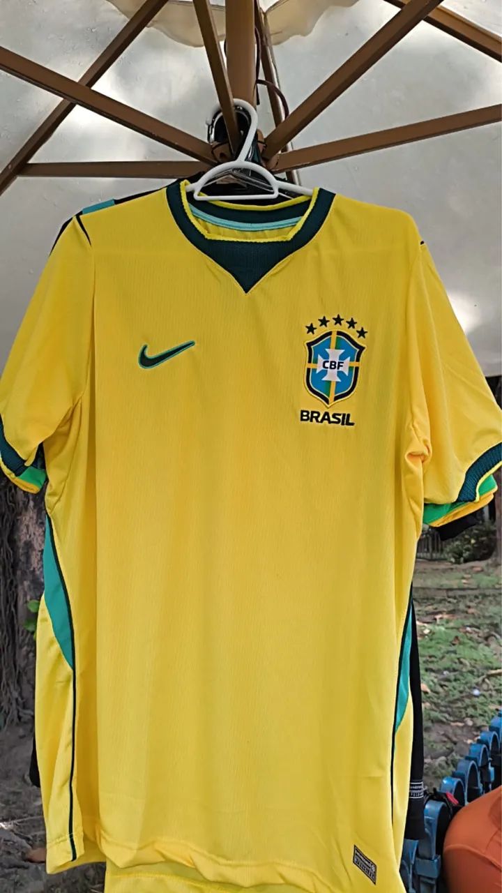 Camisa do Brasil Amarela