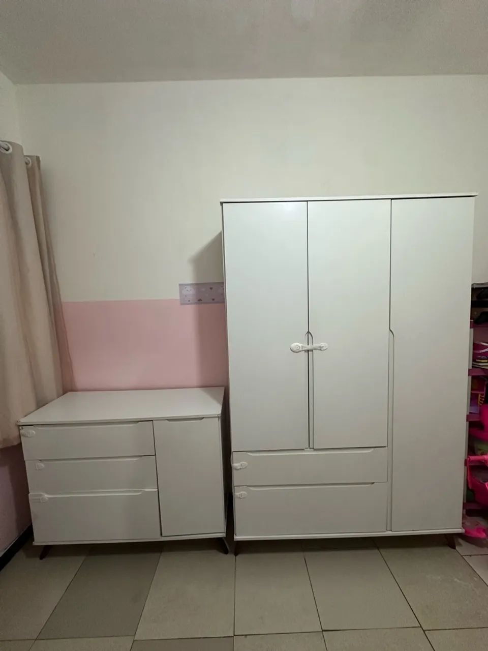 Guarda roupa e cômoda infantil 