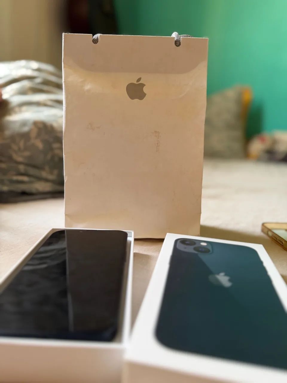 iPhone 13 NA CAIXA** - Foto 2
