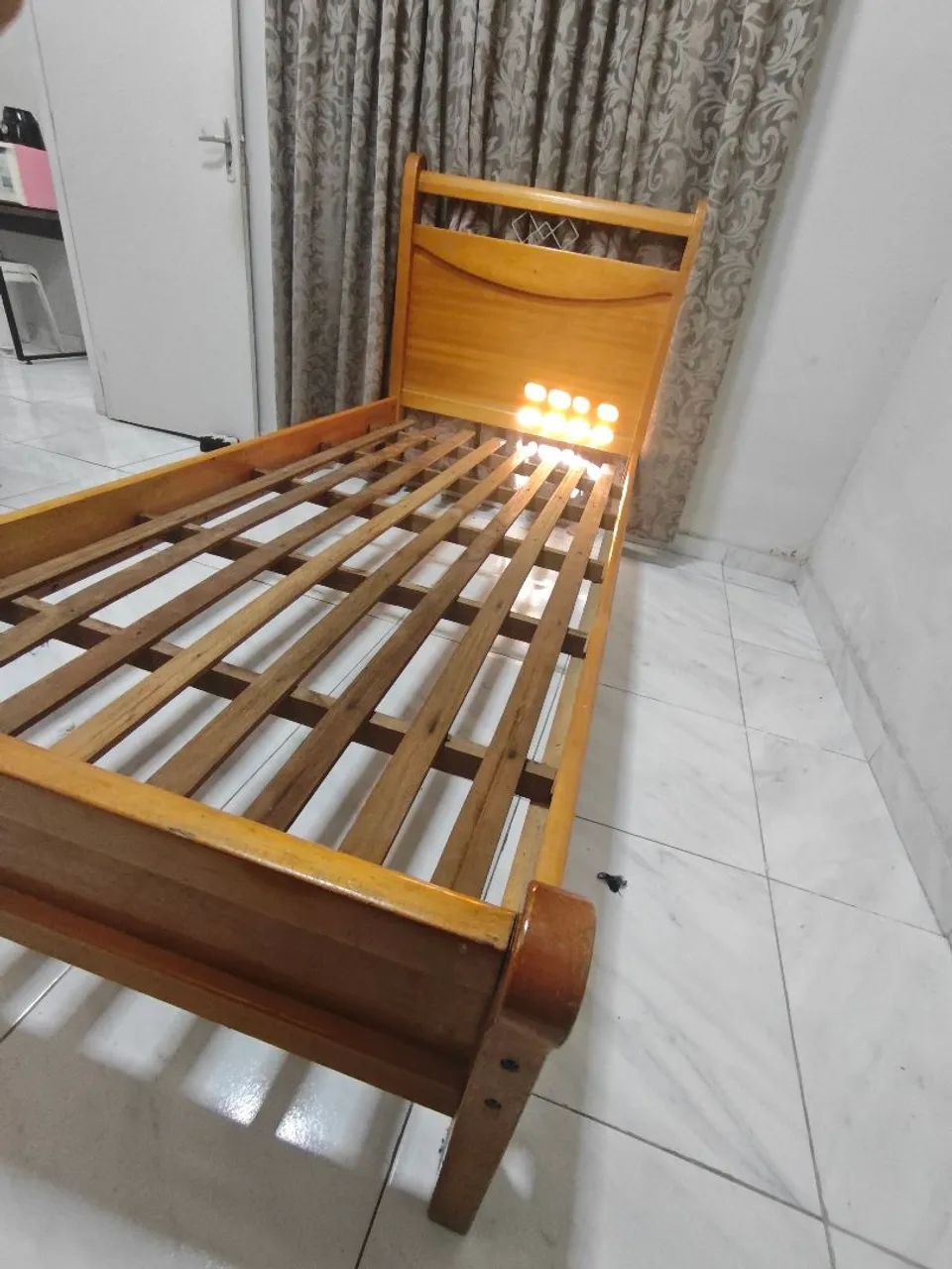 Cama de madeira tradicional - Foto 3