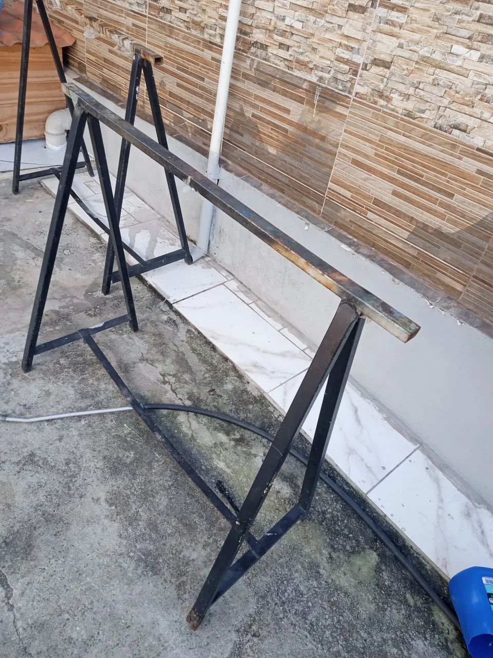 Cavalete de metal, usado e bem conservado  - Foto 3