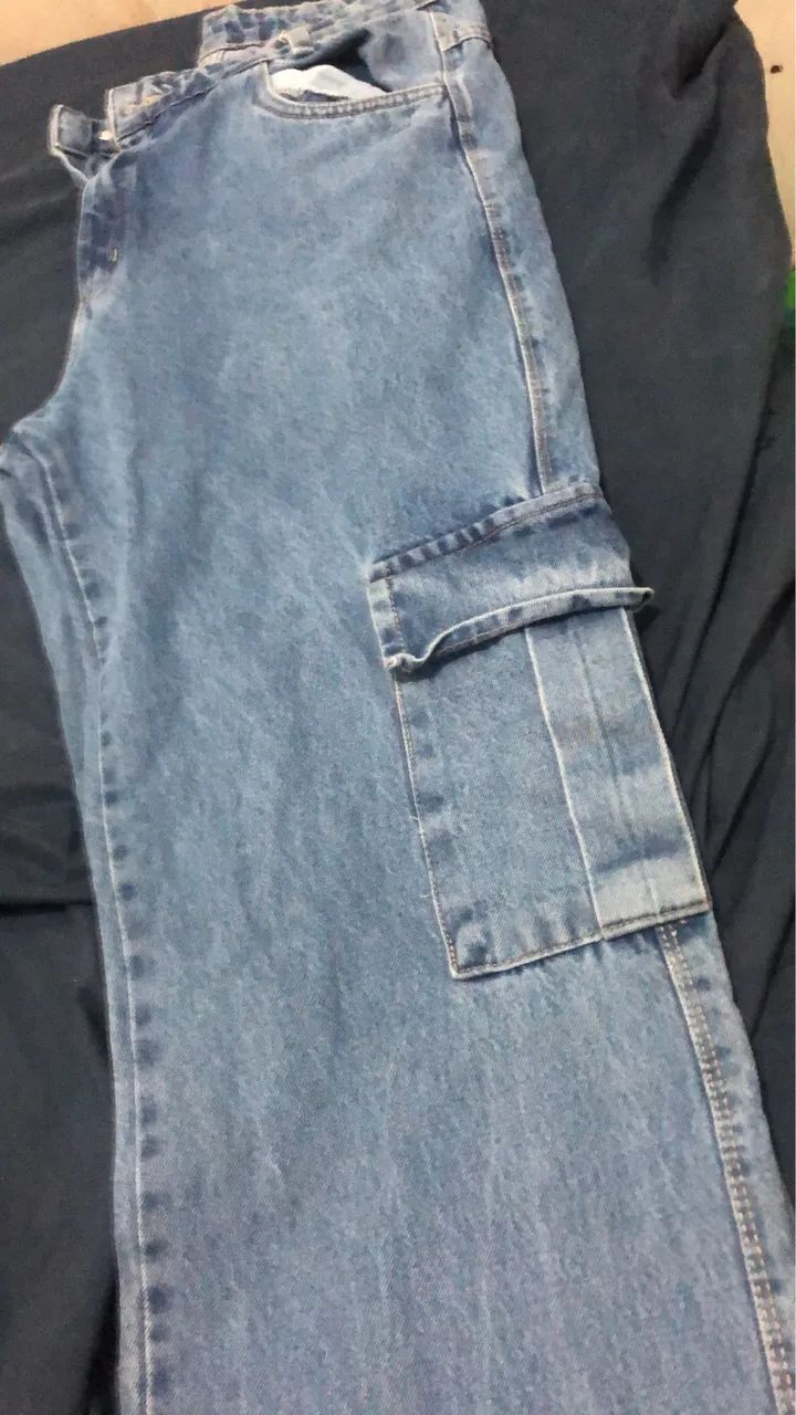 Calça cargo usada duas vezes 