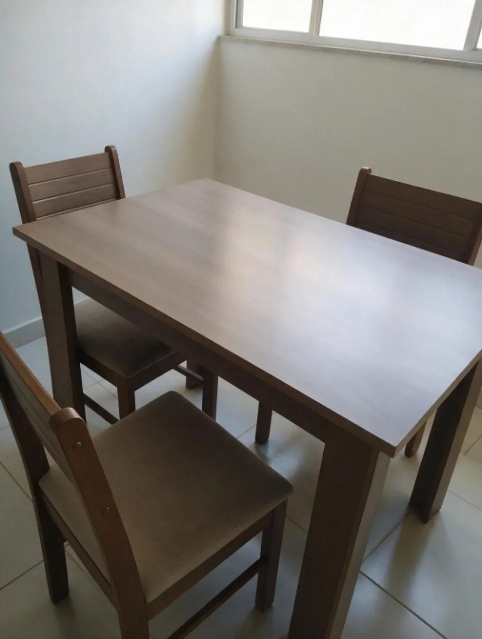 Mesa de jantar de madeira - Foto 3