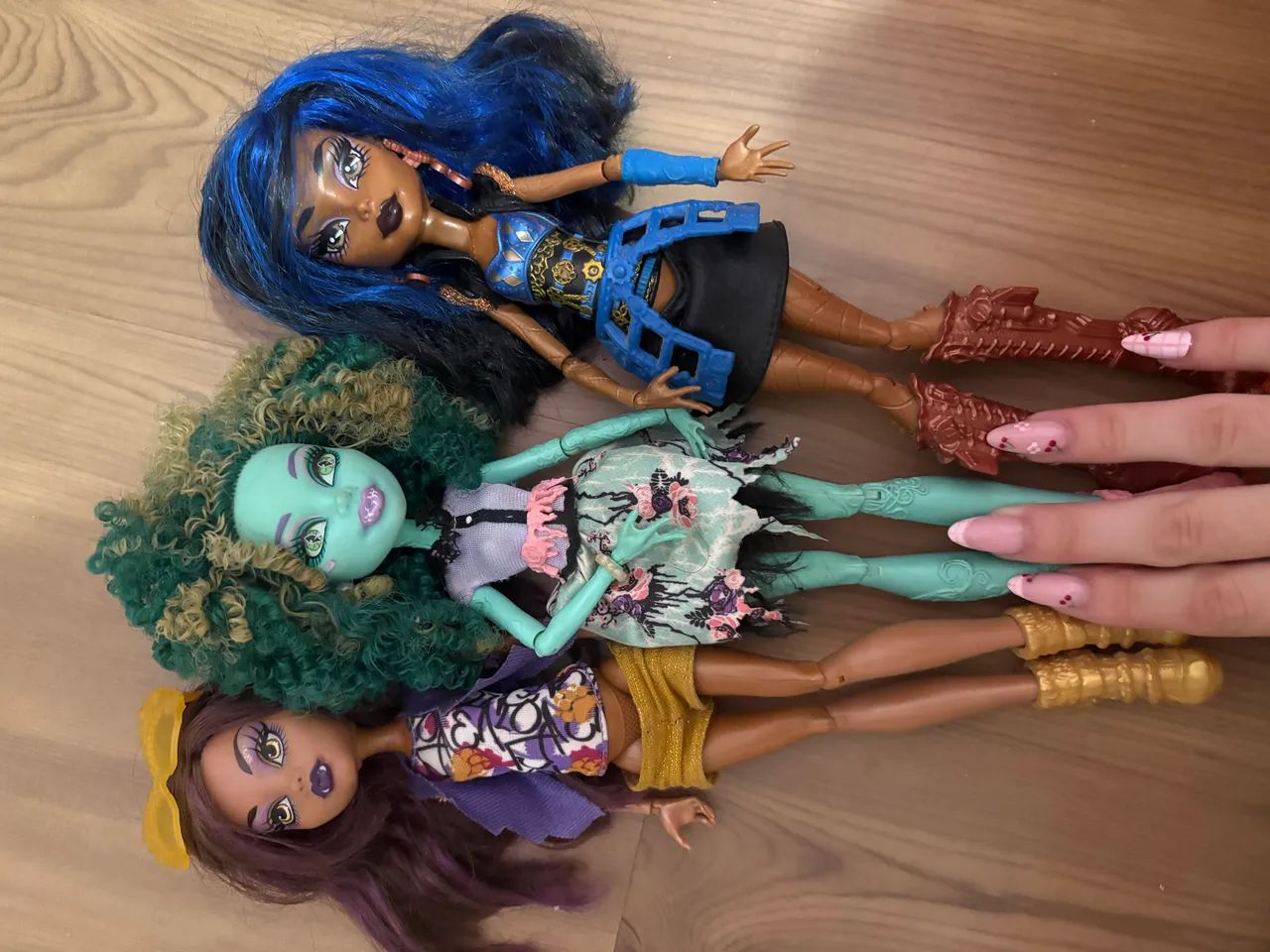 LOTE MONSTER HIGH ROBECAAA JAAAAA FOI VENDIDA