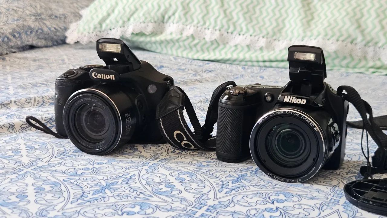Duas Câmeras, Canon e Nikon
