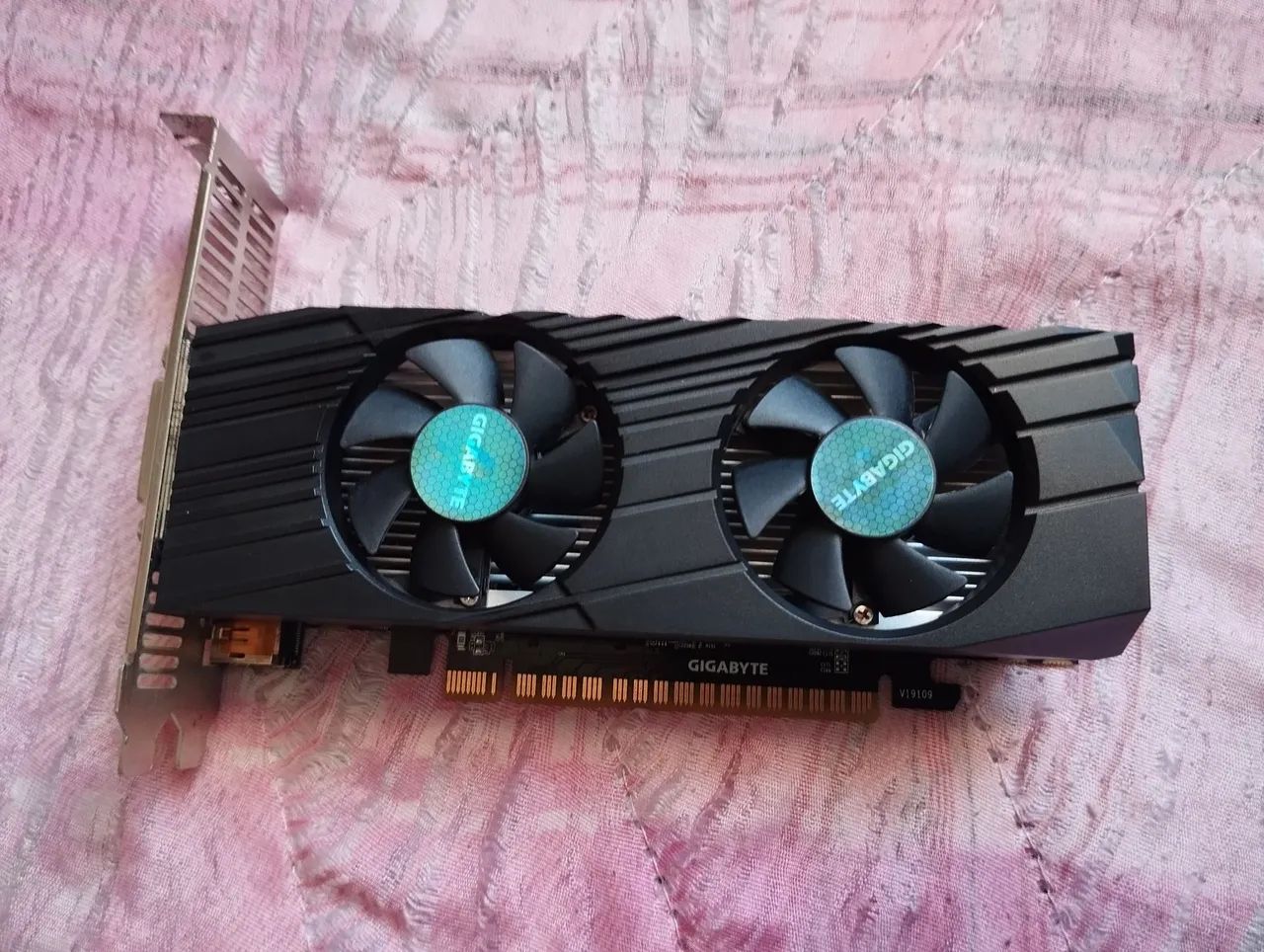 Gtx 1650 gigabyte lowprofile 