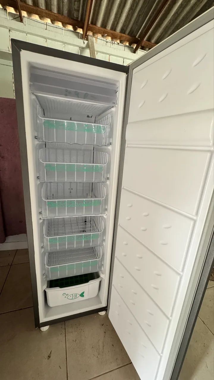 Vendo Freezer Cônsul 195L L