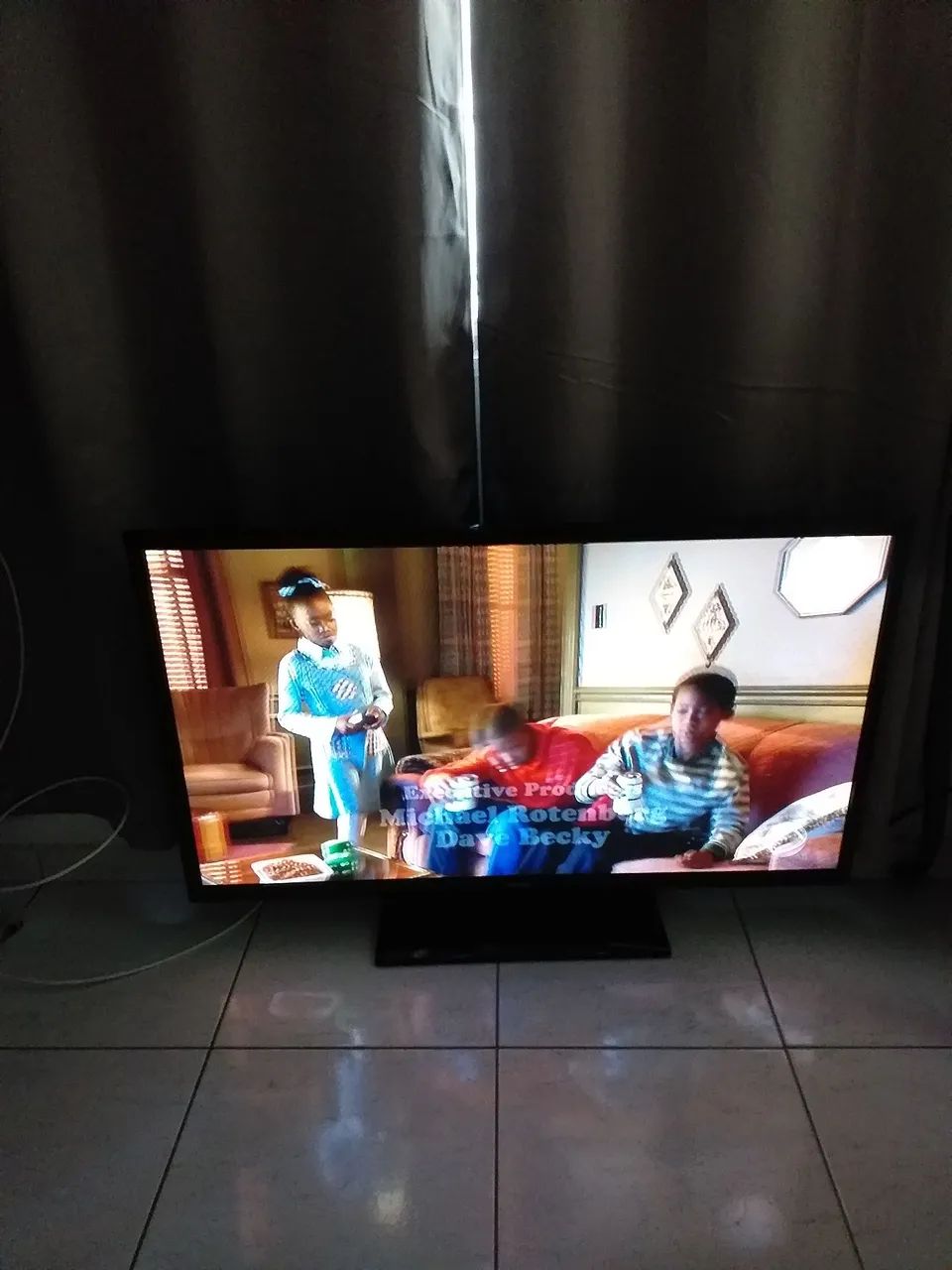 TV 55 POLEGADAS SAMSUNG TELA GIGANTE DE CINEMA EXCELENTE IMAGEM ALTA DEFINIÇÃO  MARCA TOP - Foto 2