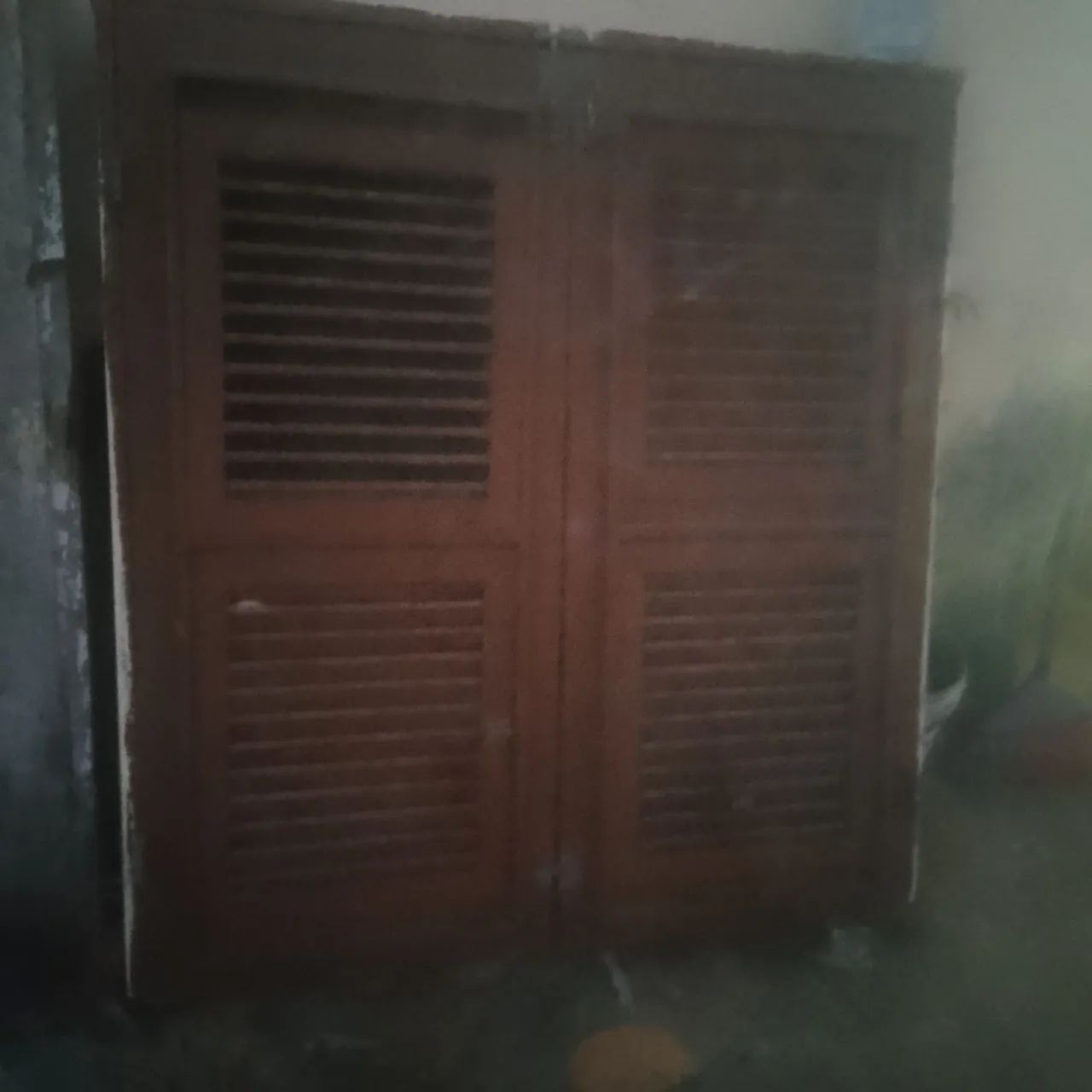 Vende-se janelas com grade - Foto 2
