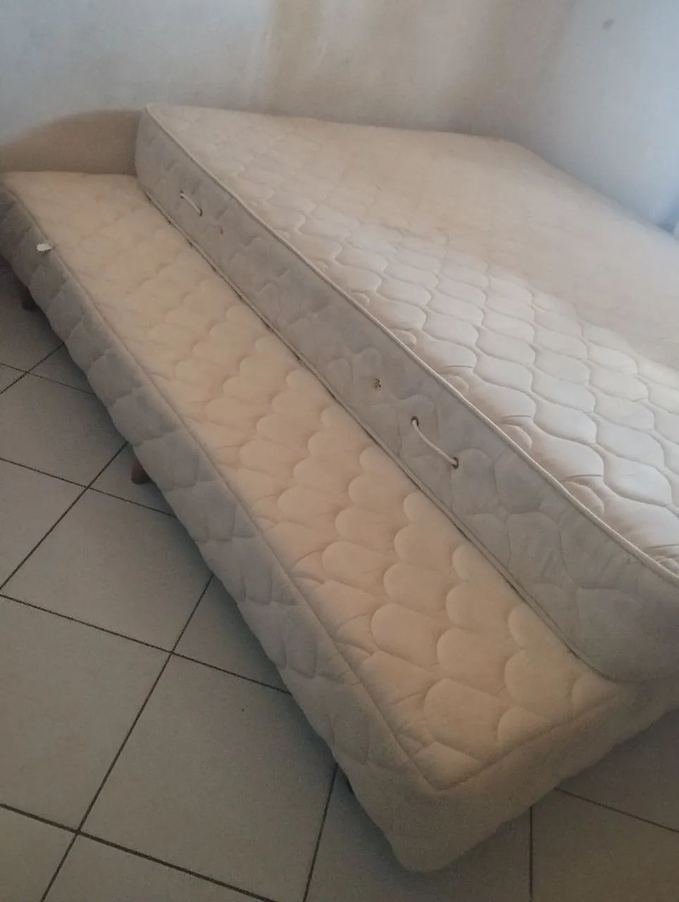 Vendo uma cama box conjugada. - Foto 4