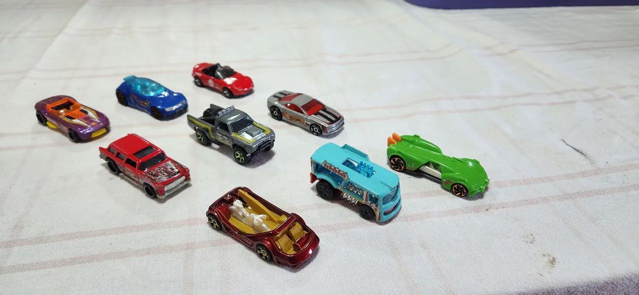 Vários modelos de Hot wheels  - Foto 3