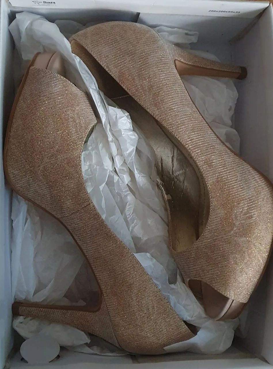 Peep Toe Pixolé Dourado com Brilho - Foto 2