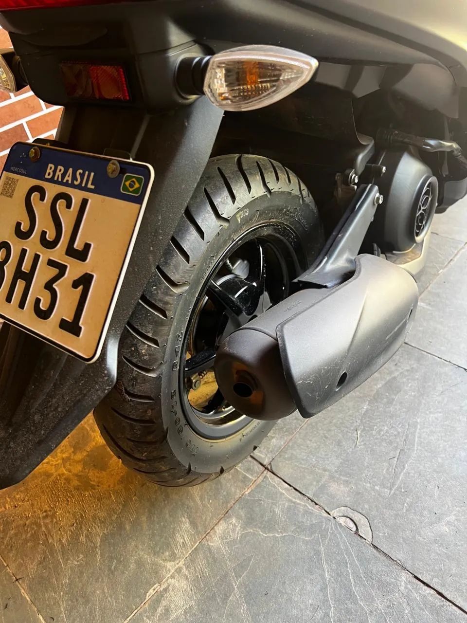 YAMAHA FLUO 125 - Foto 5