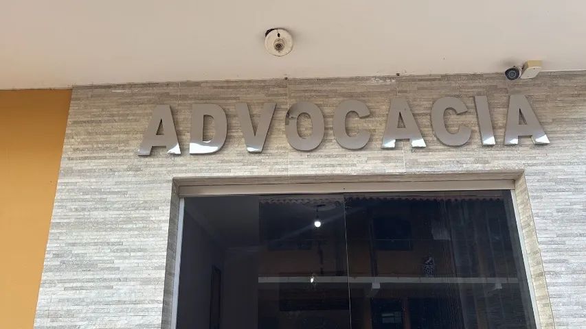 Letreiro Advocacia inox 